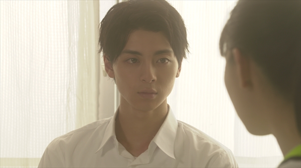 <p>『スカッとジャパン』演出の大橋圭史氏(イースト・エンタテインメント)は、高杉真宙の魅力を「“圧倒的な透明度”だと思います。表情・仕草など、彼の“曇りのない演技”が、胸キュンスカッとの「彼氏像”にピッタリはまりました」と語る</p>