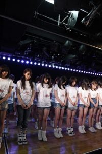 AKB48グループ「東日本大震災復興支援特別公演～誰かのためにプロジェクト2016～」（C）AKS