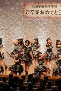 AKB48、ももいろクローバーZが『FNSうたの春まつり』でサプライズ企画