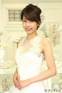 ウエディングドレス姿を披露した加藤綾子アナ