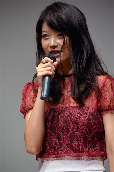 フォトギャラリー 稲葉友と竹内涼真が事故チュー 内田理央は授乳