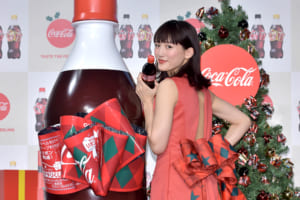 「コカ･コーラ」リボンボトルPRイベント