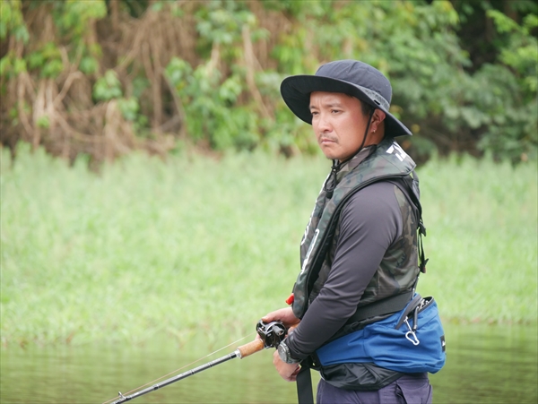 『濱田岳アマゾン体感　暴れ怪魚と猛牛大移動』