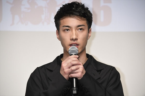 映画「JK☆ROCK」完成披露舞台あいさつ