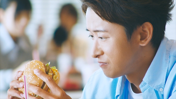 嵐 大野智がビッグマックをがぶり マクドナルド新cmに登場 Tv Life Web