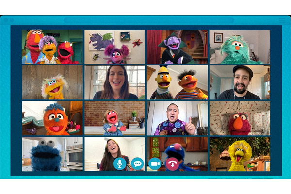 アン ハサウェイらも登場 セサミストリート エルモのおうちで遊ぼう 5 17放送 Tv Life Web