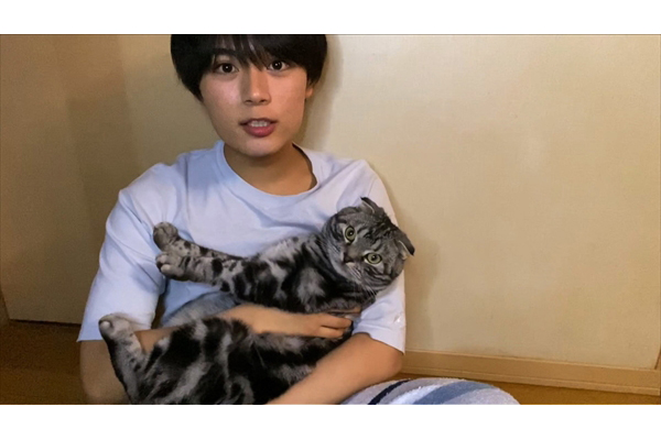 吉田鋼太郎 小関裕太 大西流星の愛犬 愛猫とのおうち時間を紹介 もふもふモフモフ 6 24放送 Tv Life Web 吉田鋼太郎 小関裕太 大西流星の愛犬 愛猫とのおうち時間を紹介 もふもふモフモフ 6 24放送 Tv Life Web