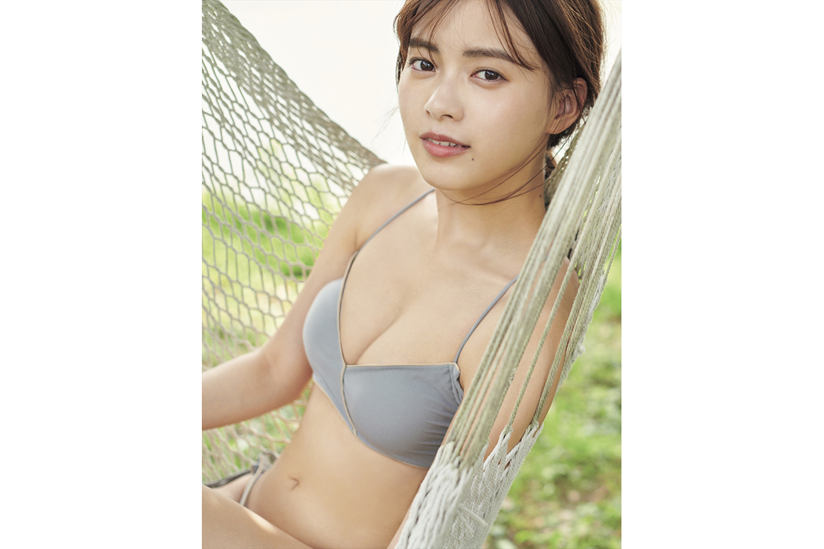 新條由芽が可憐なビキニ姿を披露 Flash 初表紙 巻頭グラビアに登場 Tv Life Web