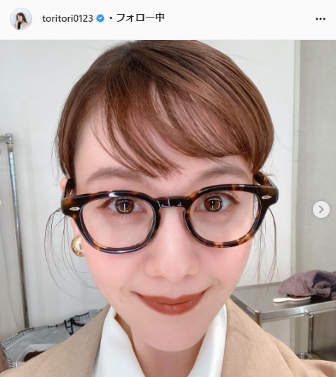 トリンドル玲奈 眼鏡姿で モニタリング 鑑賞 ファンから 賢そう キャリアウーマン の声 Tv Life Web