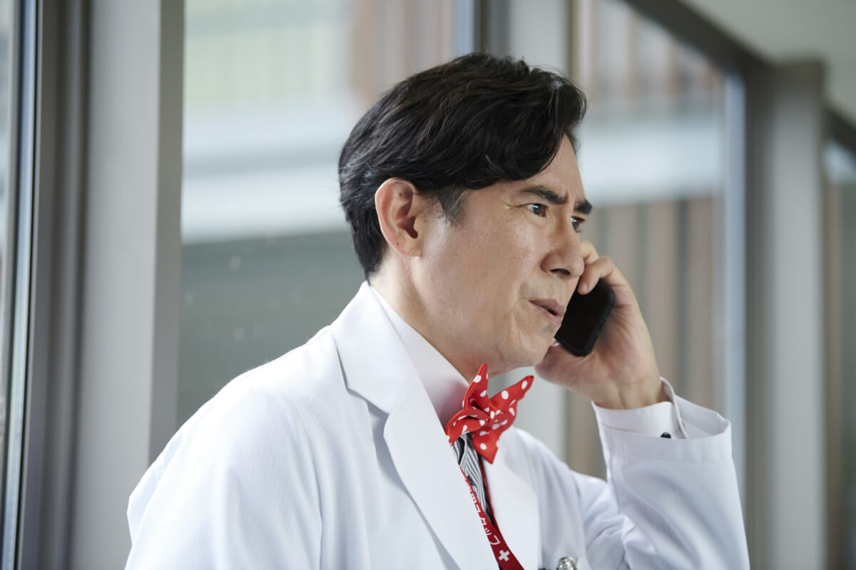 沢村一樹主演 Doctors が3年ぶりに復活 高嶋政伸がチャップリン姿に変身 Tv Life Web