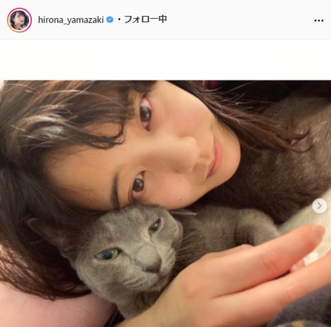 山崎紘菜公式Instagram（hirona_yamazaki）より