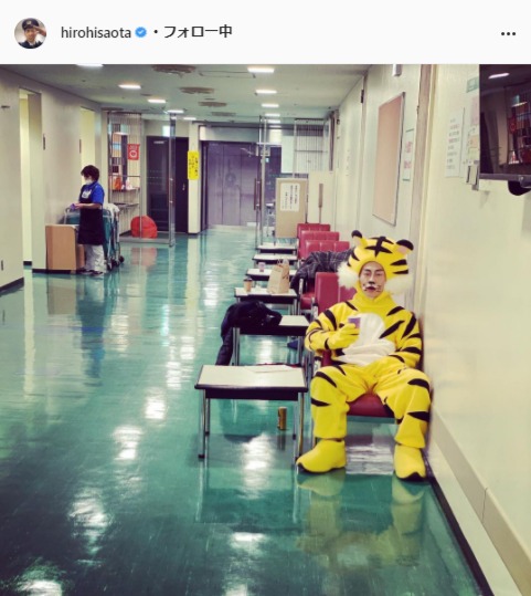 ジャングルポケット・太田博久公式Instagram(hirohisaota)より