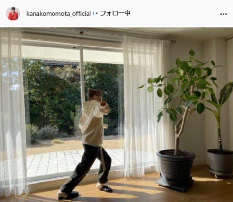 ももいろクローバーZ・百田夏菜子公式Instagram（kanakomomota_official）より