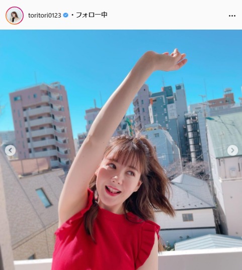 トリンドル玲奈の ちょっとはしゃいだ オフショットに 可愛すぎる なんか春らしい画ですね の声 Tv Life Web