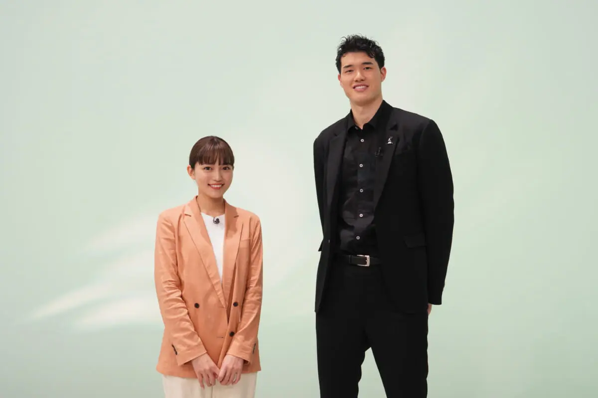 川口春奈が渡邊雄太選手のすごさを直撃取材 スリーポイントシュートの重要性とは Going Tv Life Web 川口春奈が渡邊雄太選手のすごさを直撃取材 スリーポイントシュートの重要性とは Going Tv Life Web