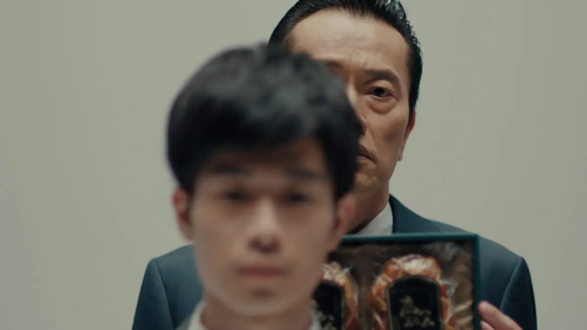 遠藤憲一がスカパー 社員になって感謝を伝える新cm 7 23より公開 Tv Life Web