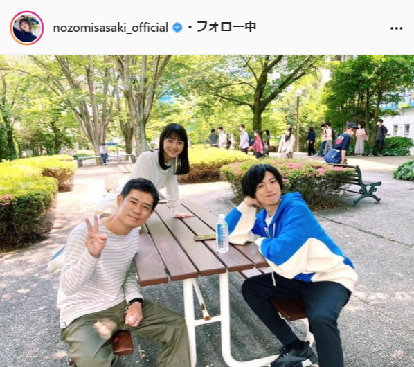 佐々木希公式Instagram（nozomisasaki_official）より