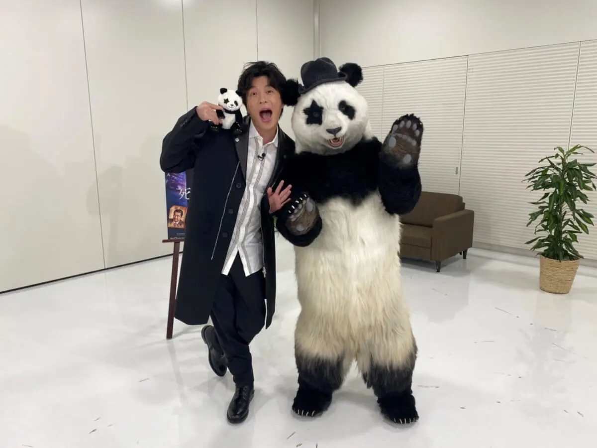 田中圭がパンダの星星と共演 Zip 英語コーナーで海外旅行中のハプニングを告白 Tv Life Web