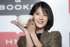 若月佑美2nd写真集「アンド チョコレート」発売記念イベント