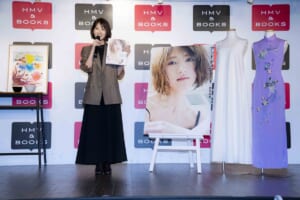 若月佑美2nd写真集「アンド チョコレート」発売記念イベント