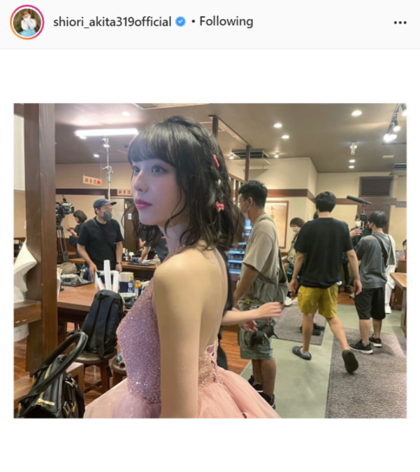 秋田汐梨公式Instagram（shiori_akita319official）より