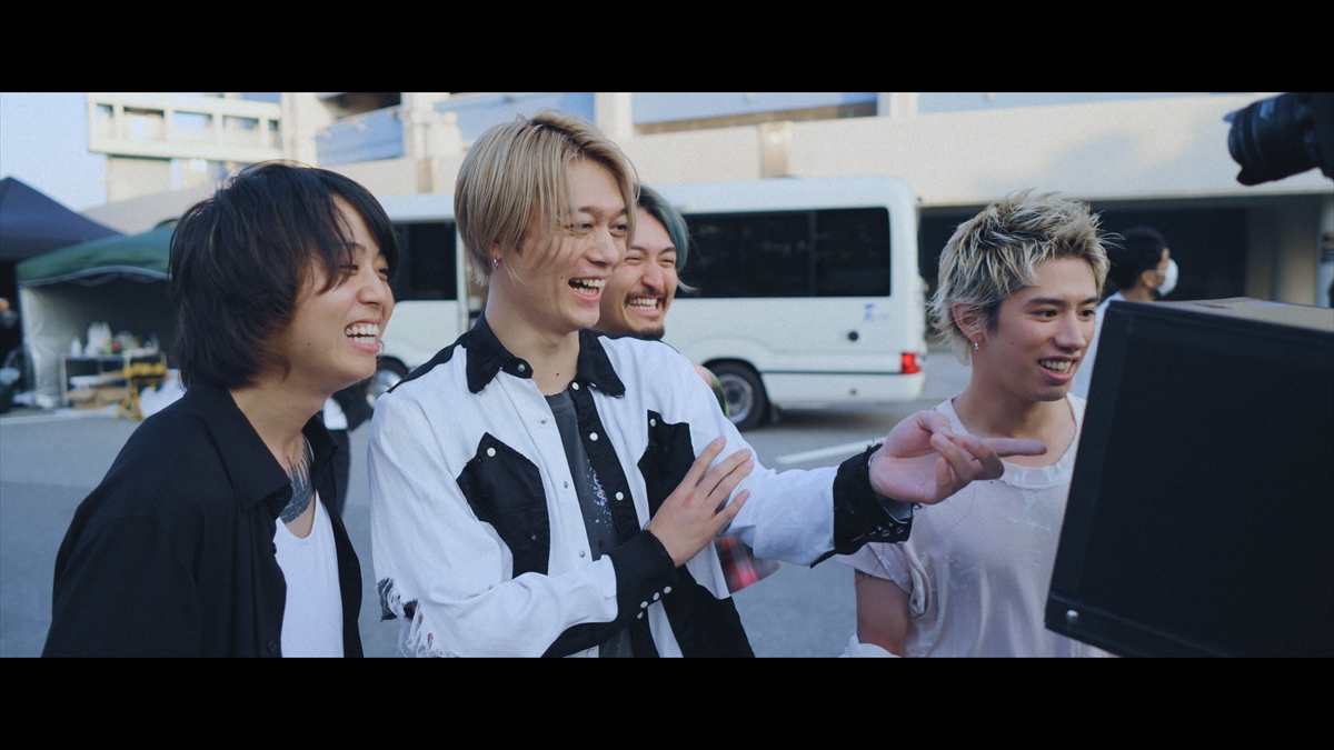 『Flip a Coin -ONE OK ROCK Documentary-』