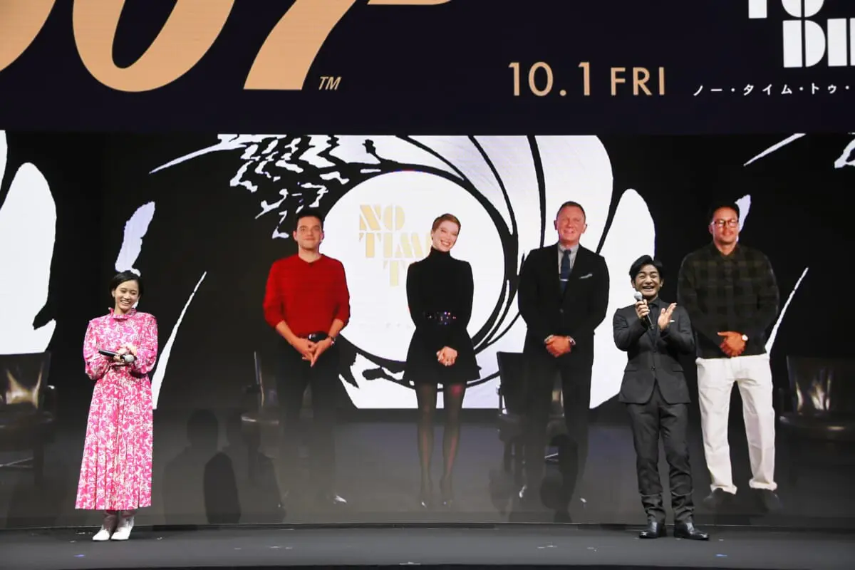 片岡愛之助 前田敦子 ダニエル クレイグとのバーチャル対面に大興奮 007 イベント Tv Life Web