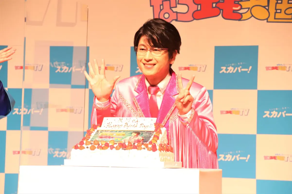 及川光博 サプライズ誕生日祝いに これからもミッチー道を突き進んでいきたい Tv Life Web