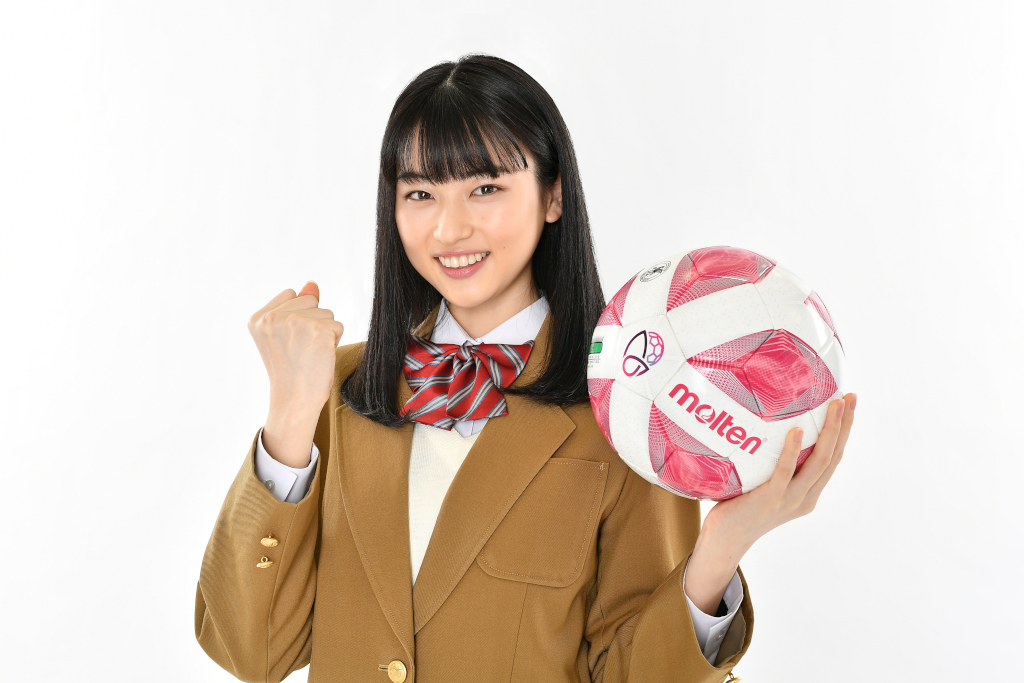 「全日本高等学校女子サッカー選手権大会」の初代応援マネージャーに就任した菊池日菜子