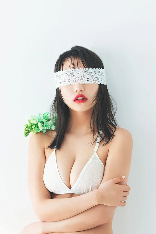 大原優乃 雑誌 カレンダー クリアファイル マウスパッド写真セット 454184_00.jpg.webp