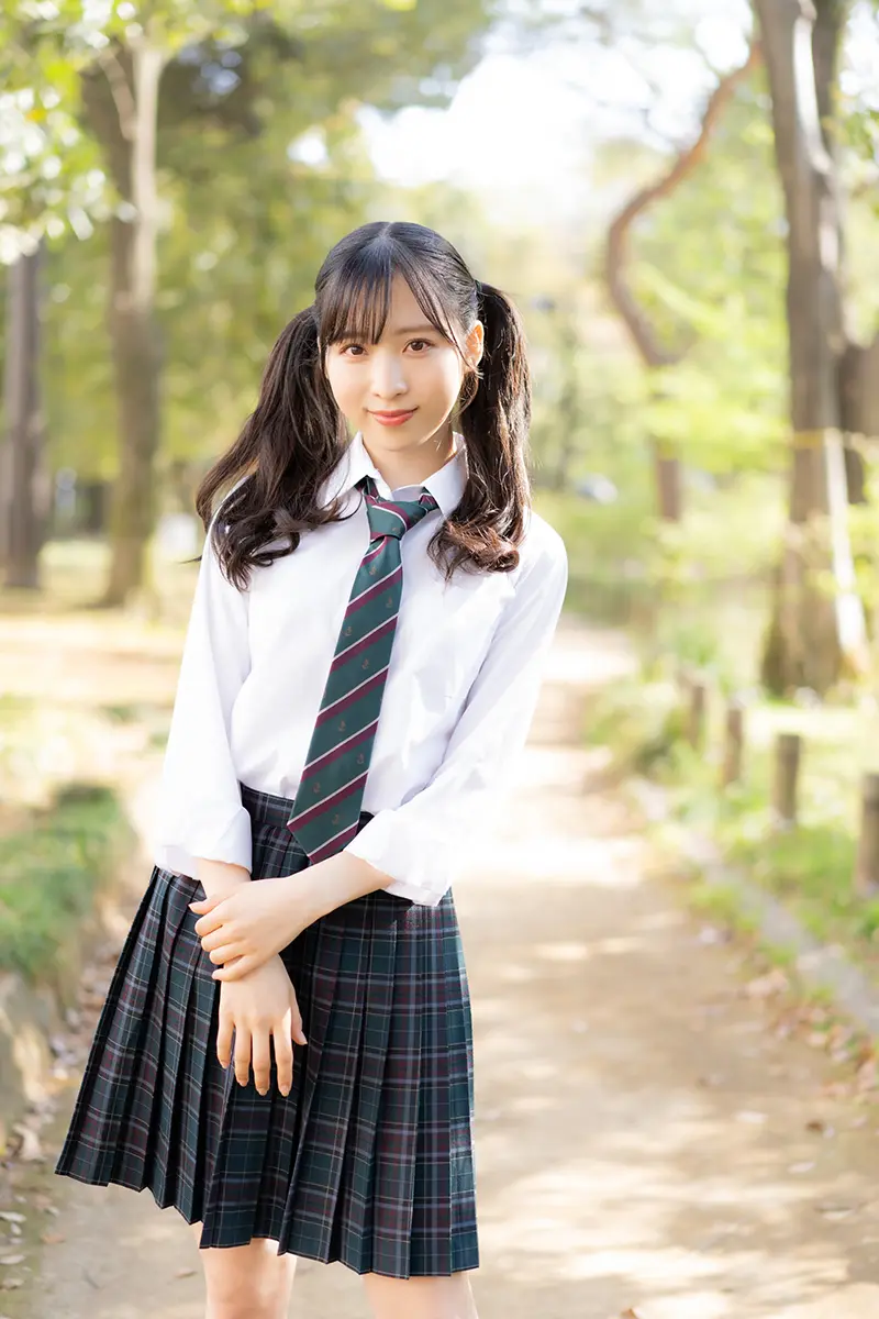 小栗有以③ in上海🇨🇳💭 1. 名前付きの浮き輪 2.天然あづちゃん！ 3.巨大