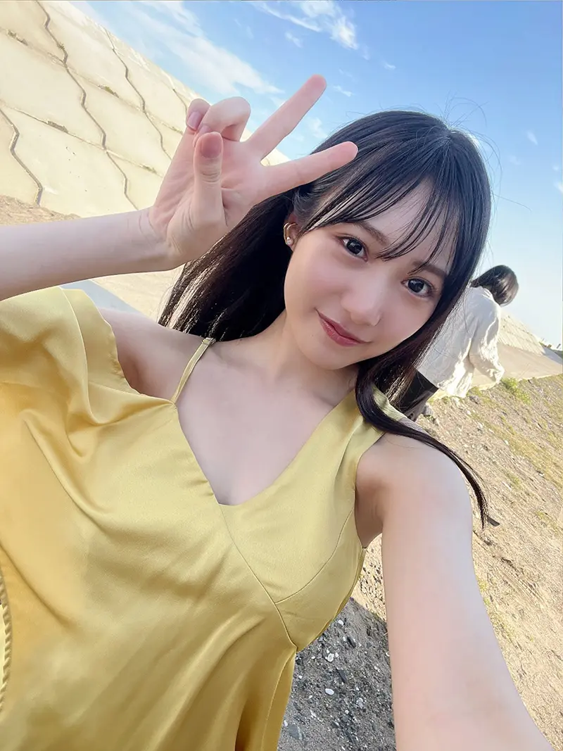 横野すみれ FC限定生写真セット 横野すみれ｜最新写真集が6月12日発売 - TOWER RECORDS ONLINE