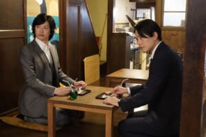 『最高のオバハン中島ハルコ』大谷将（合田雅吏）、若杉慎之介（蕨野友也）©東海テレビ