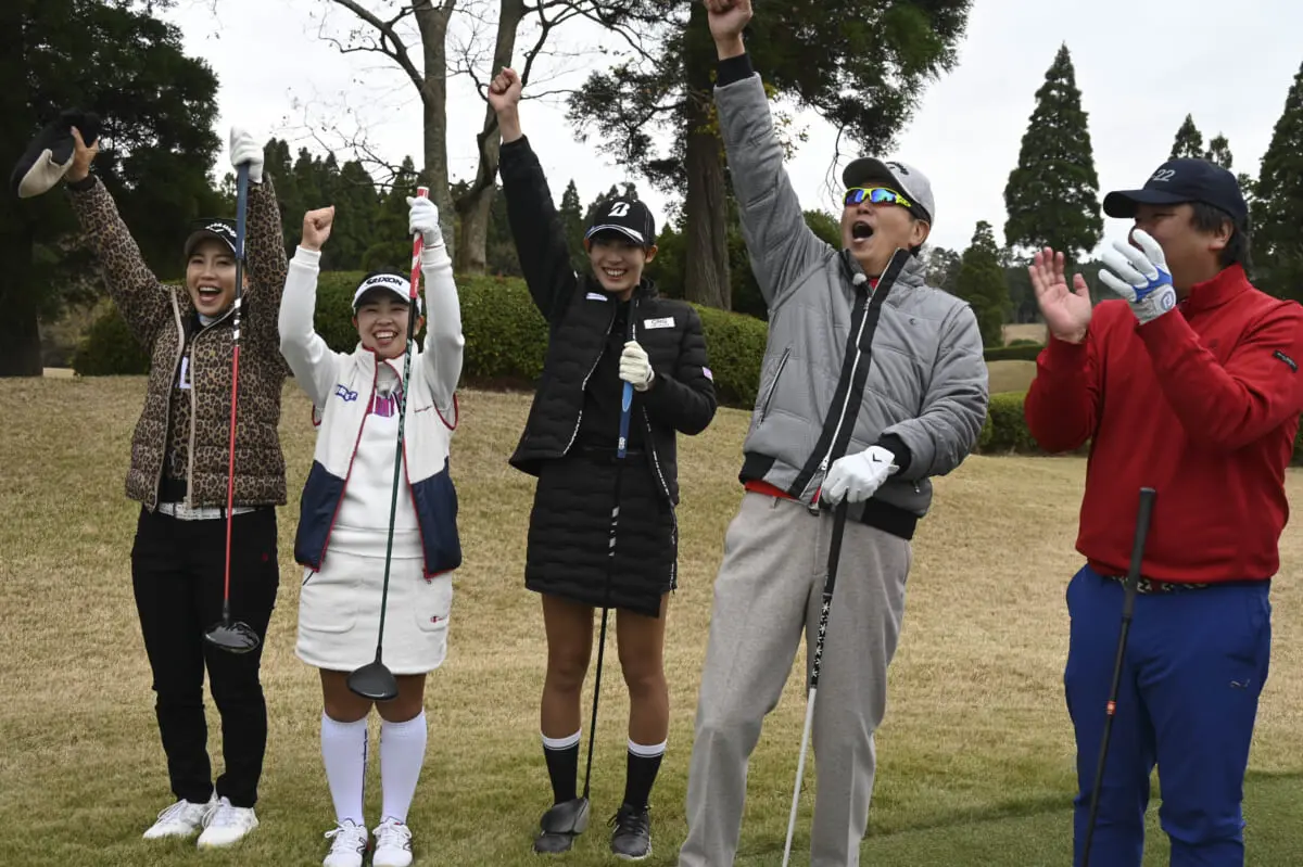 小栗旬がゴルフ対決に初参戦 渋野日向子ら女子プロうっとりのサプライズも とんねるずのスポーツ王は俺だ Tv Life Web