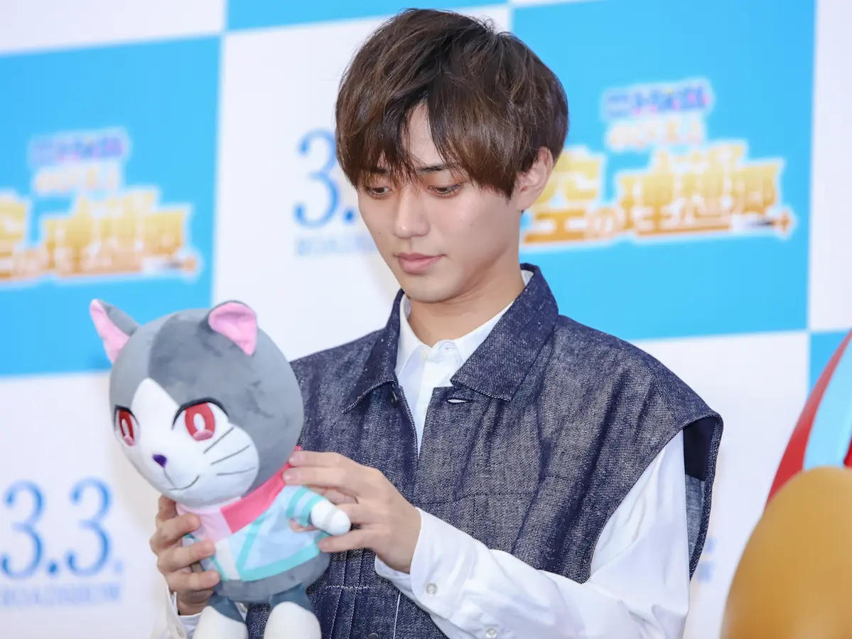 映画ドラえもん のび太と空の理想郷 ぬいぐるみ 生っ