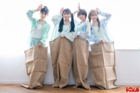 ≠ME蟹沢萌子＆鈴木瞳美＆谷崎早耶＆冨田菜々風「BOMB」5月号