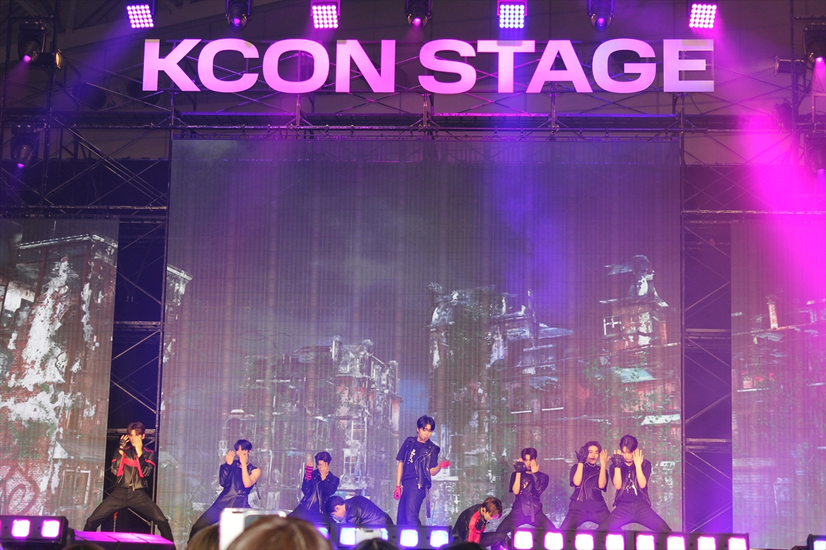 「KCON 2023 JAPAN」YOUNITE