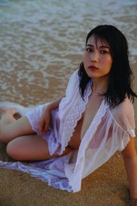 伊織いお 1st写真集「ほどける。」（双葉社）