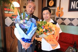『街並み照らすヤツら』
