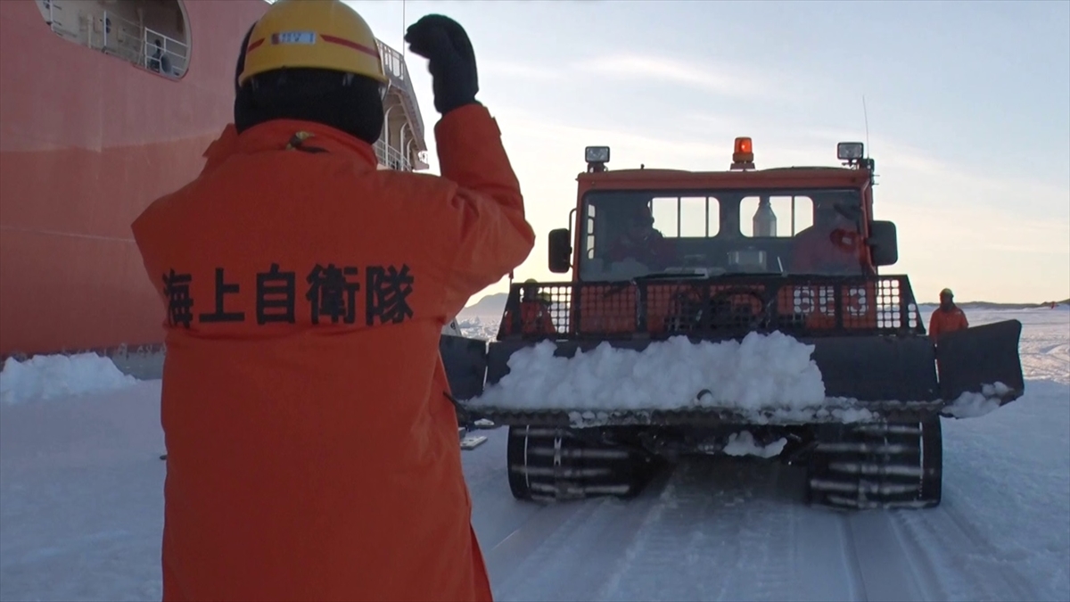 『日本⇔南極35000㎞！南極観測船“しらせ”に乗せてもらいました！』