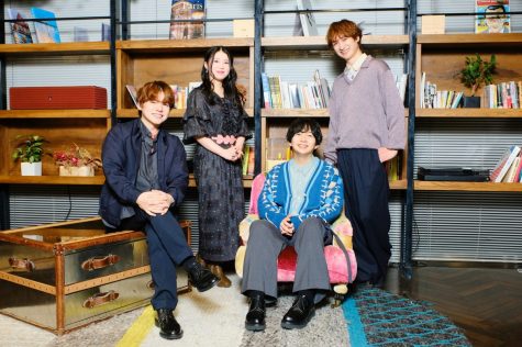（手前）梅田修一朗、関根明良　（奥）内田雄馬、宮田俊哉