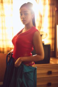 『SPA!グラビアン魂デジタル写真集　潮崎まりん「70年代を感じさせるグラマラスボディ」』