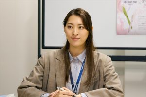 『人事の人見』