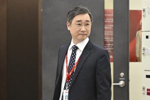 『キャスター』『キャスター』