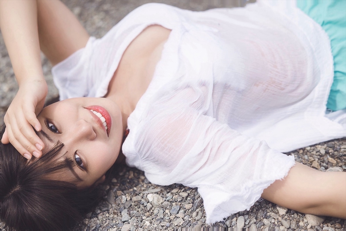 たにりか(谷梨花)153cm 1stデジタル写真集『週末ふたりキャンプ』