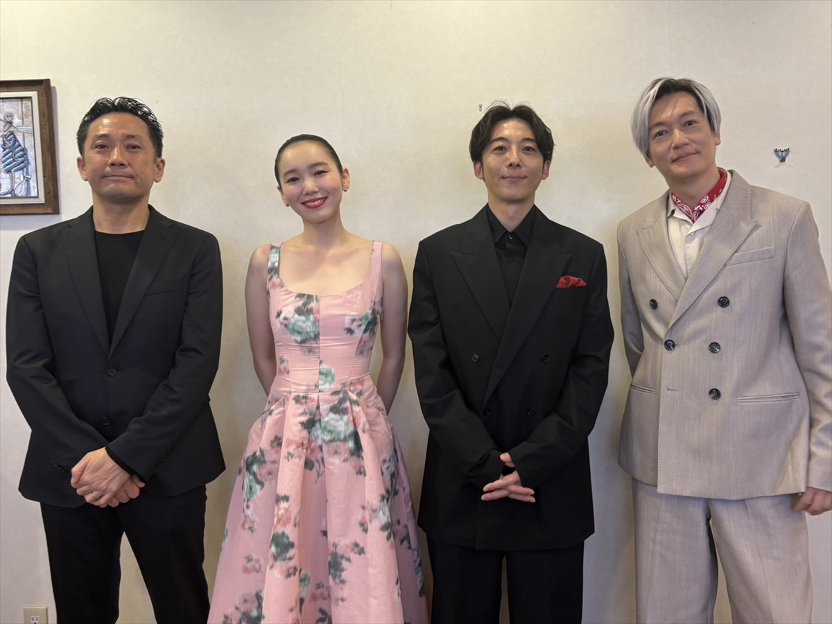 高橋一生、飯豊まりえ、井浦新、渡辺一貴監督