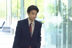 『人事の人見』