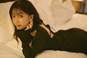 【オールアザー版】「鈴原希実 1st写真集 届け」撮影／熊木優