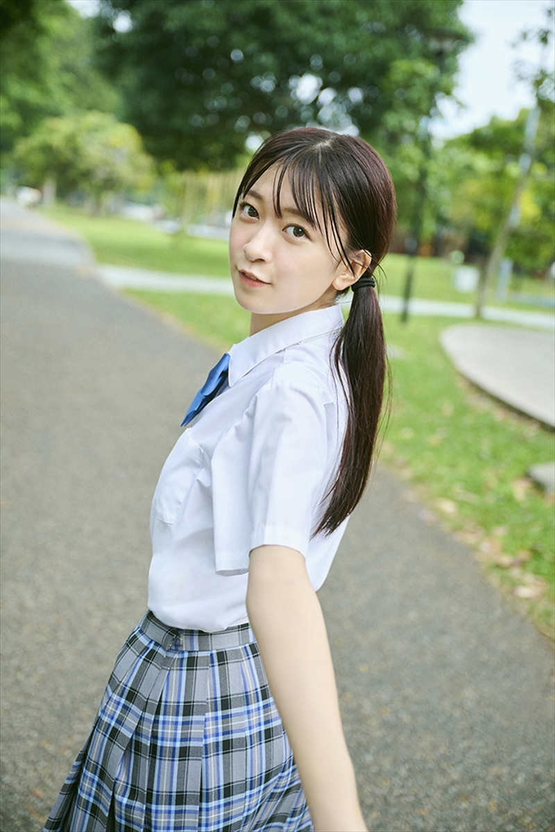 【オールアザー版】「鈴原希実 1st写真集 届け」撮影／熊木優