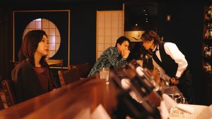 『潜入バーテンダー』